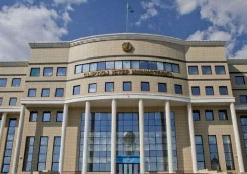 Принцип разграничения дна и поверхности Каспия разъяснили в МИД РК